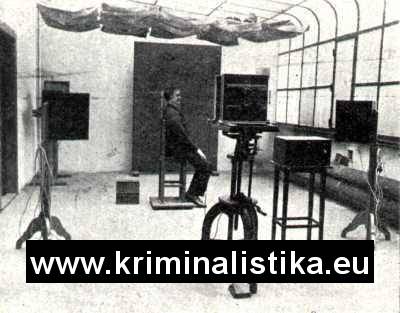 Policejní fotografický ateliér