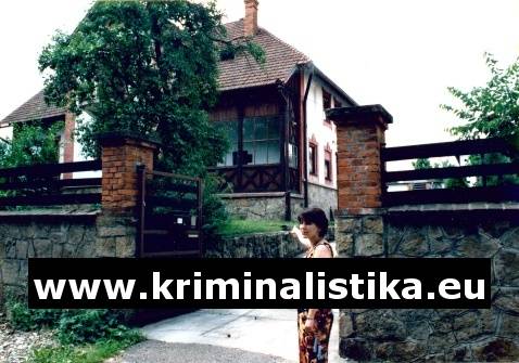 Dana Stodolová ukazuje vilku paní Čondlové