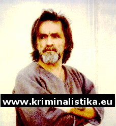 Manson po 25 letech vězení